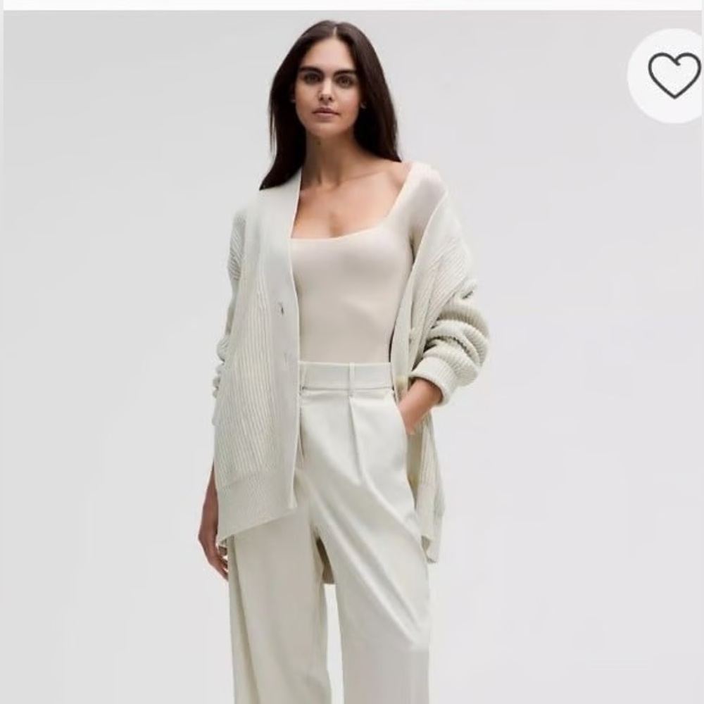 Lululemon Wundermost Square-Neck ]Bodysuit